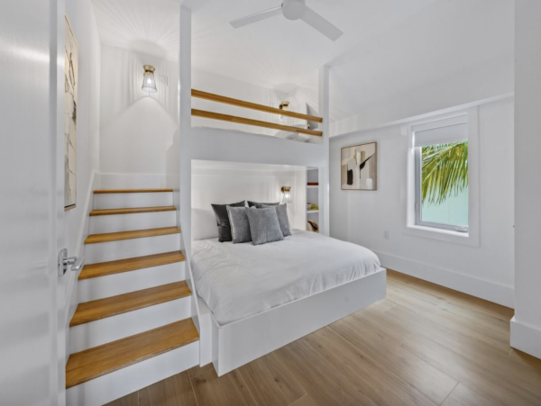 Anna Maria Island Vacation Beach Pool Home Five Bedrooms